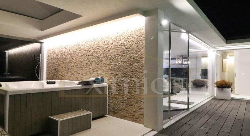 LUXURY PROPERTY WITH POOL AND GARDEN, FOR SALE, IN PÓVOA DE VARZIM