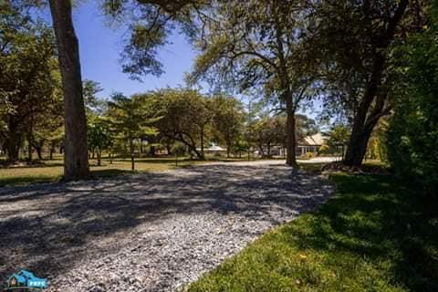 Three bedrooms stand alone house together with a coltage for sale