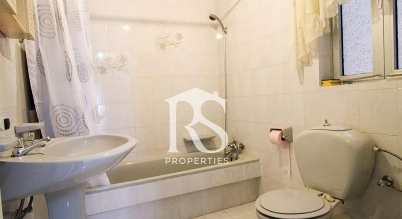 Qawra - Bargain Squarish Layout Apartment