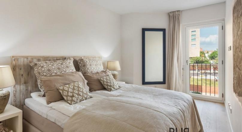 The sea on your doorstep. The old town in walking distance. Portixol. Luxury apartment.