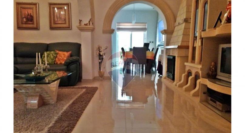 A beautiful terraced house in Qormi Highly finished and parly furnished 3 bedroom