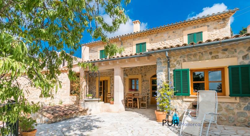 Galilea - Primitive Mallorca. In the middle of the southwest. The sea in view. And a lot of space.