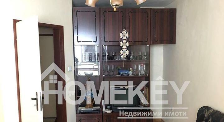 SUITABLE FOR INVESTMENT AND LIVING! VERY WARM! WESTERN EXPOSURE!