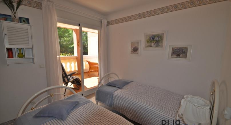 La Romana. The quiet district of Paguera. Near the beach. Bright. Small plant. Well maintained.
