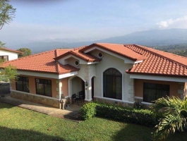 HOUSE FOR SALE IN ALAJUELA