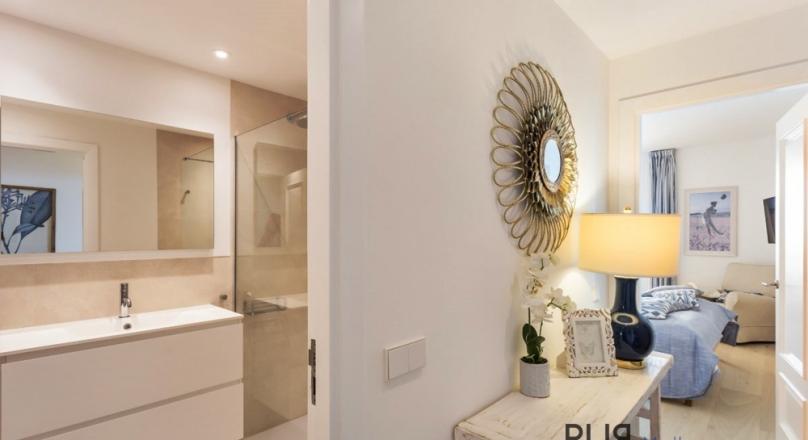 Palma. Portixol. Direct sea view. Direct beach access. Don't have to worry about anything.