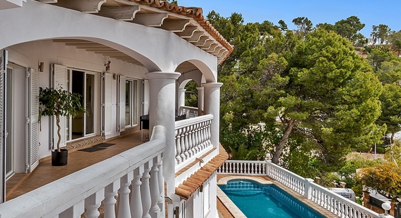 A villa to dream. Sea view PUR. Puerto Portals on the doorstep. In 10 minutes in Palma.