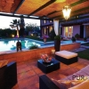 Finca with guest house. Holiday rental license. And really crazy.