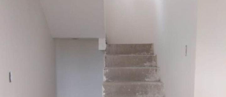 5 bedrooms 6 bathrooms House