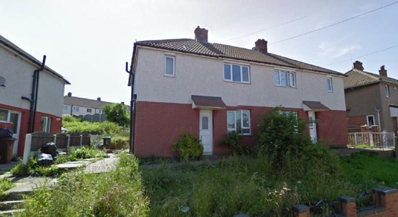 3 beds 1 bathroom - House