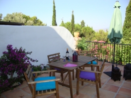 FOR SALE: 230.000€ - Villas in Mijas, offer you this charming townhouse located in the prestigious development of Mijas La Nueva