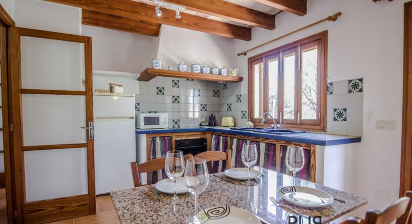 Campos. Real Mallorcan finca. Large property. Little price.