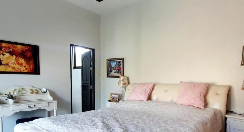 Pool villa 114 Sq.wah 3 bed 2 bath.Hot Sale