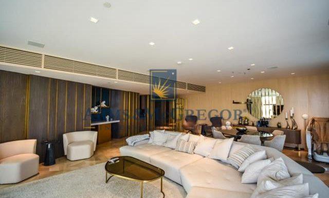 Beautiful and Luxurious Penthouse in Palm Jumeirah