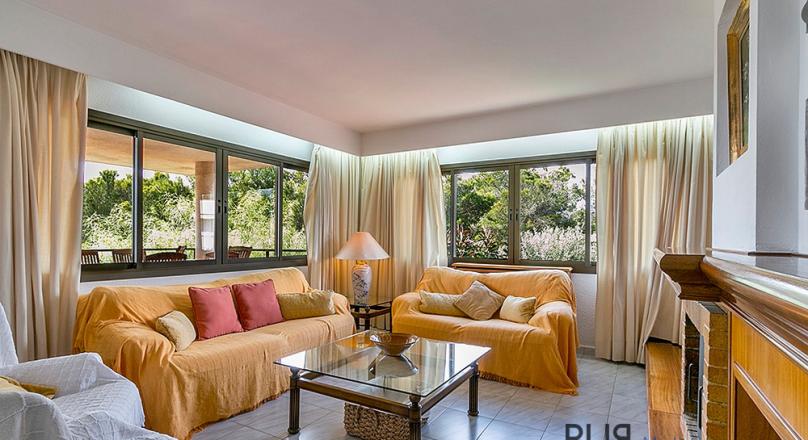 Sea views. Villa. Santa Ponsa. Move in.