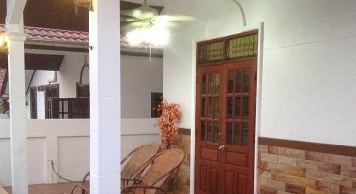 House for rent with pool