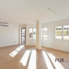 Fancy. Newly renovated. And right in the middle. Not just there. In Santa Catalina.