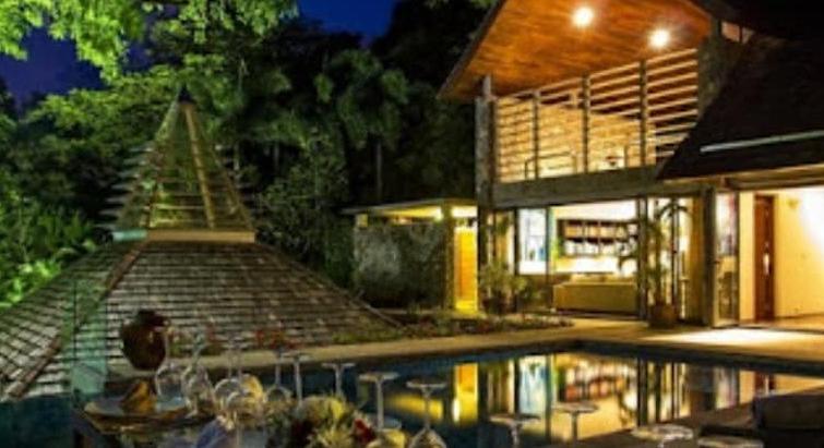 perfect 4 bedroom 5 bathroom oceanfront