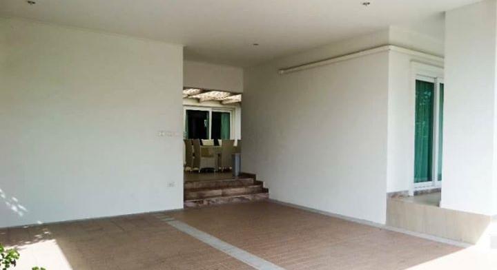 House For Sale and Rent , Close the beach