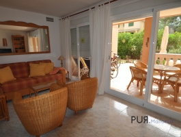 Paguera - La Romana. Small, very well-kept facility. Walking distance to the beach. In a calm neighborhood.