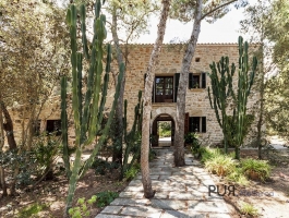 Alcudia. The special object. Aligned to Feng Shui. Biological living. High quality Finca.