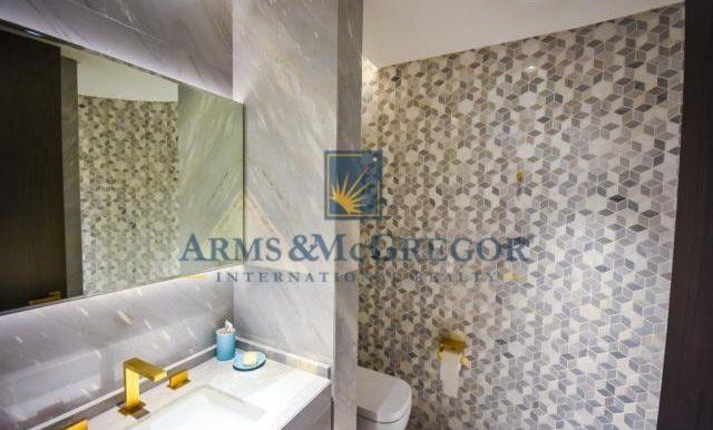 Beautiful and Luxurious Penthouse in Palm Jumeirah