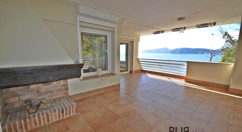 Santa Ponsa. Sea view PUR. Apartment. First sea line.