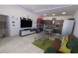 FGURA - TOWNHOUSE / 3 BEDROOM