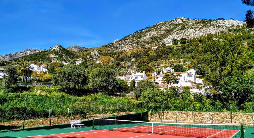 WOW!! Now voted the best holiday location in the area – Mijas La Nueva!!