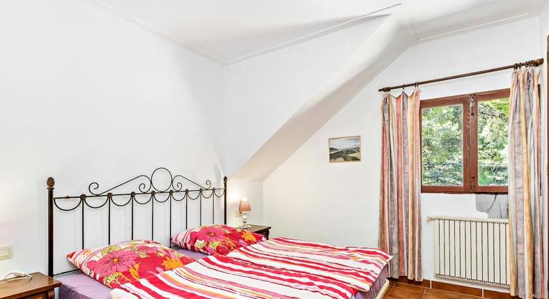Finca. Vacation rental license. Forest path straight to the beach.