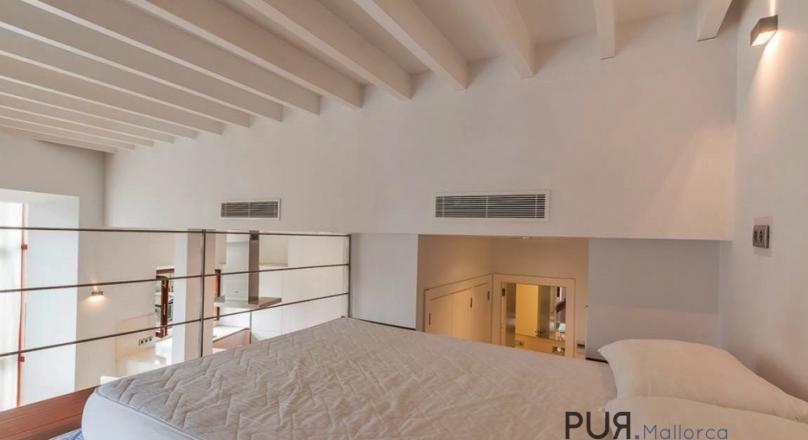 Right on the Ramblas. Loft - Apartment. Absolutely new.