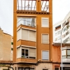 Santa Catalina. 3 floors. Renovated inside. Living in the middle of the hip district. With sea view.