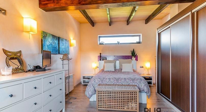 Villa in the southwest. View pictures. See price. Request Expose. Visit