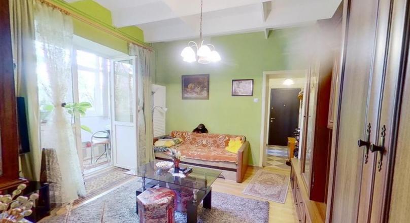 Villa property, surrounded by green space, Astra, Brasov