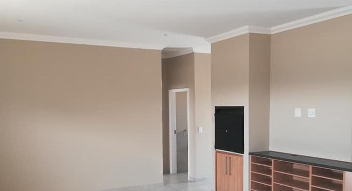 First class newly built house, with one bedroom flat.