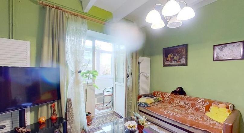 Villa property, surrounded by green space, Astra, Brasov
