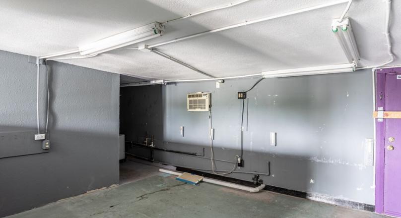 New special price! Large house in the center of Priseltsi, with garden and sea view 