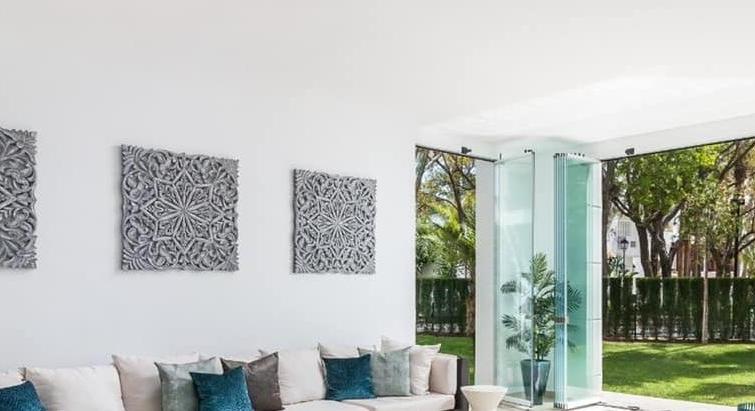 Luxury Apartment For Sale