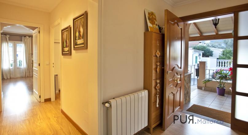 Mancor de la Vall. At the foot of the Tramuntana. A townhouse. Very good price / performance ratio.