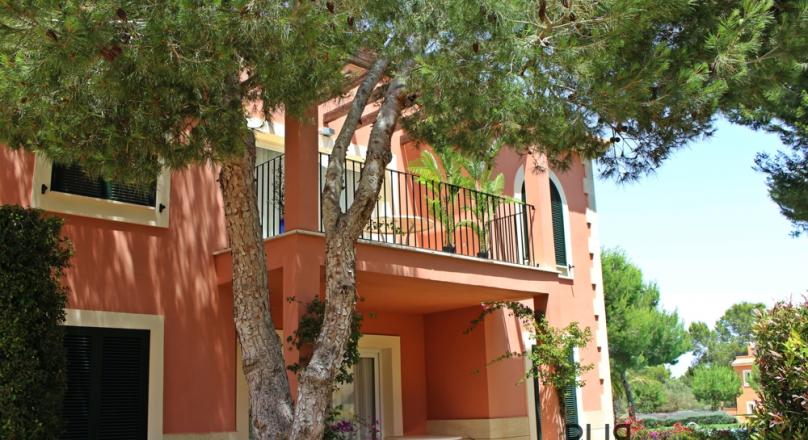 Sa Rapita. Es Trenc beach almost on the doorstep. And in a 5 * facility. First time use.