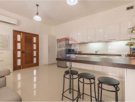 SWATAR - Highly finished & fully furnished corner maisonette