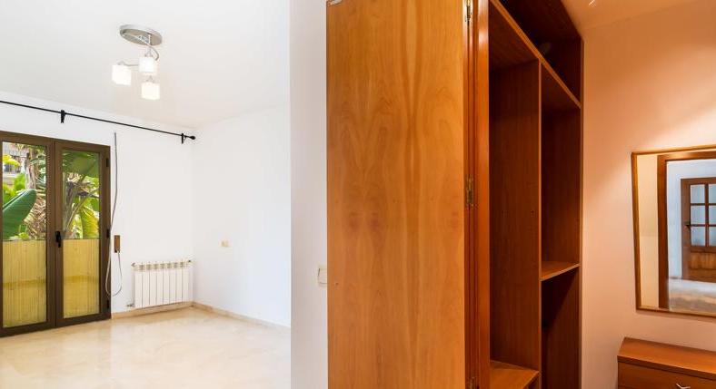Palma. Apartment. Harbor view. For living and / or working. 