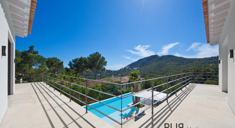 Port d'Andratx. Only prestigious. No. Simply to feel good. Villa with sea view.