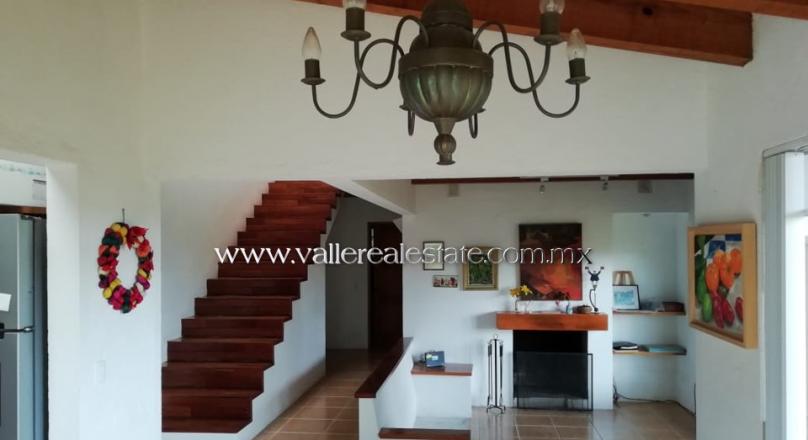 EXCELLENT HOUSE FOR RENT WITH SPACIOUS GARDEN