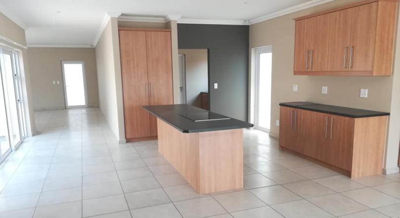 First class newly built house, with one bedroom flat.