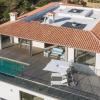 Villa. Close to the golf course. Brand new. Equipment high end.