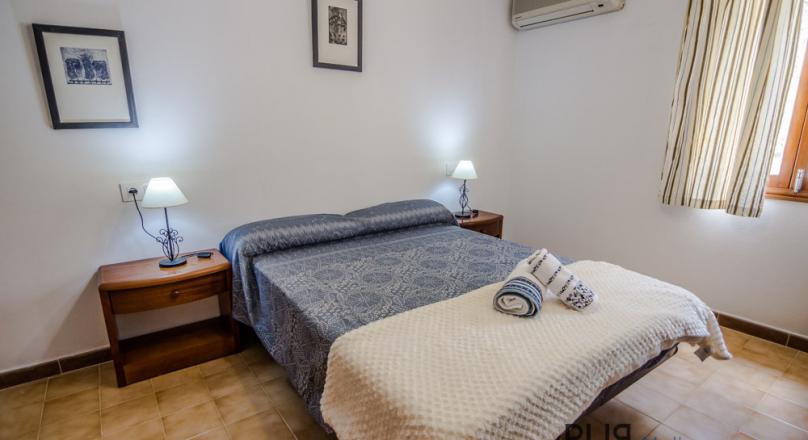 Campos. Real Mallorcan finca. Large property. Little price.