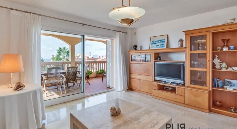 Son Veri Nou. Large apartment. With roof terrace. And views over the bay of Palma.