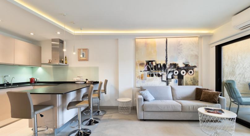Santa Ponsa. Apartment. Completely renovated. Very well-kept area.