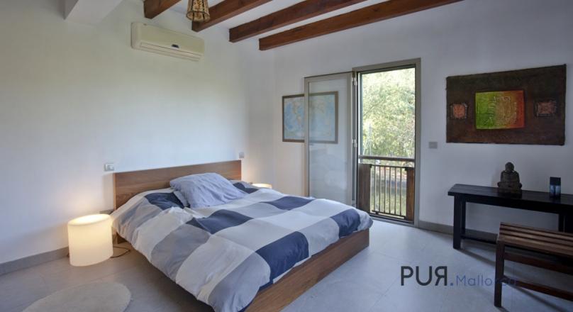 Pollenca. Finca. Nestled in an environment of sea and forests. Holiday rental license.